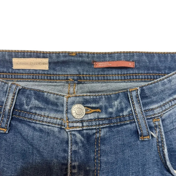 Pilcro Slim Boyfriend Crop Anthropologie Distressed Medium Wash Jean Size 30 - Picture 6 of 7